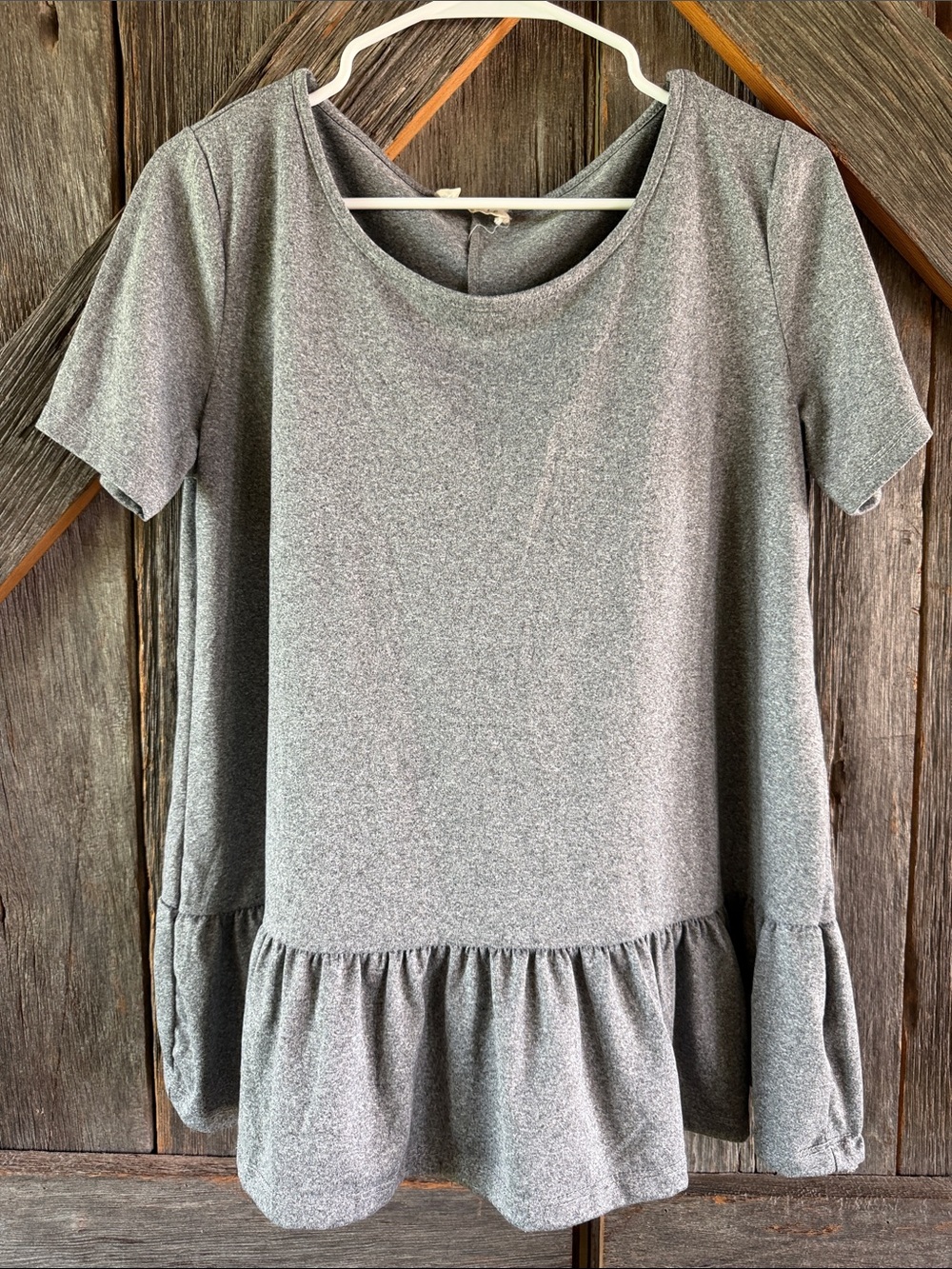 Gray Ruffle-Hem Short Sleeve Top